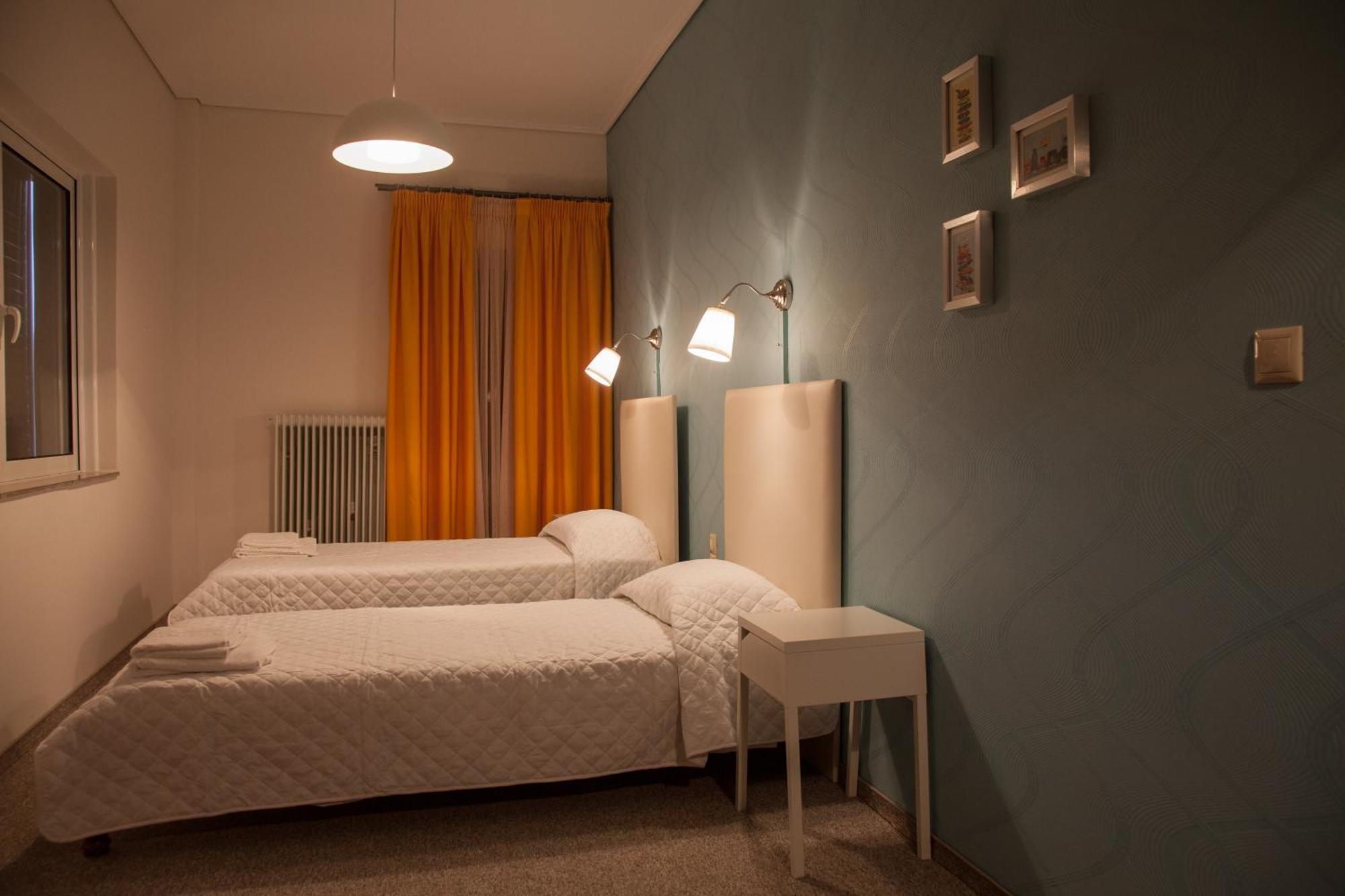 Hotel Liberty Mesolóngion Oda fotoğraf